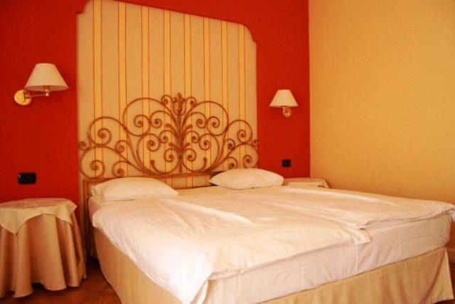 Hotel Casa Arizzoli Cannobio Room photo